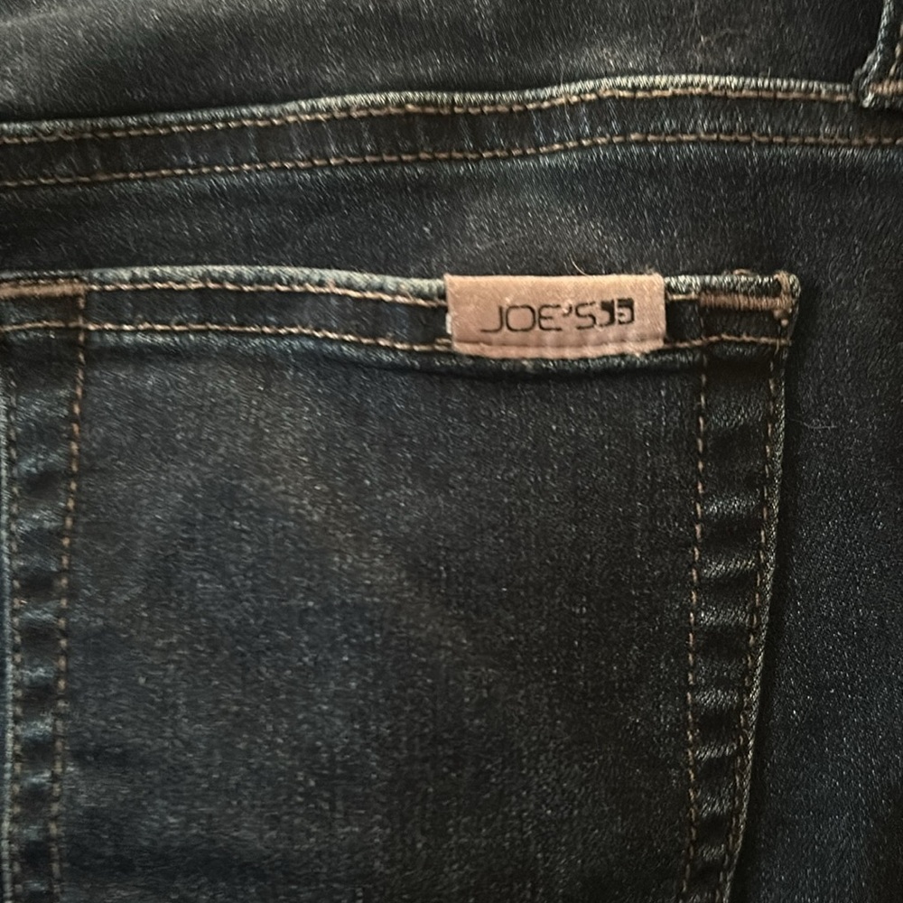 Dark Wash Joe's Jeans slim fit - Picture 4 of 10